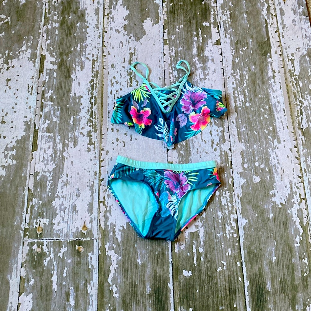 A floral two pieace